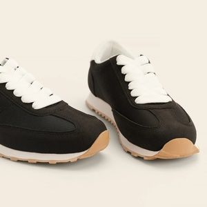 Basic Sneakers in Black - worn once, sole like new